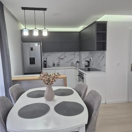 Riverside Panorama Apartment *